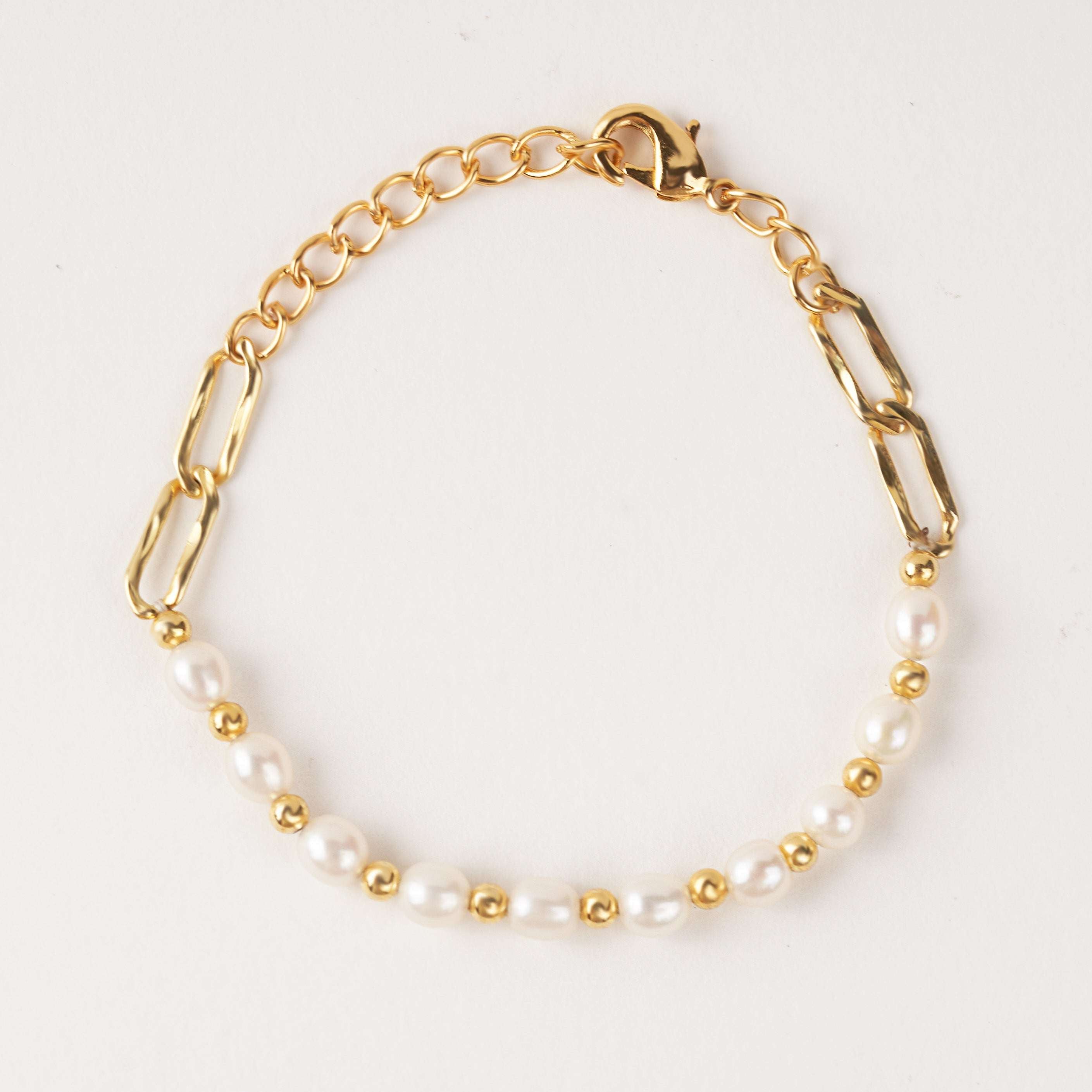 Kizuna - Paper Clip Freshwater Pearl Bracelet
