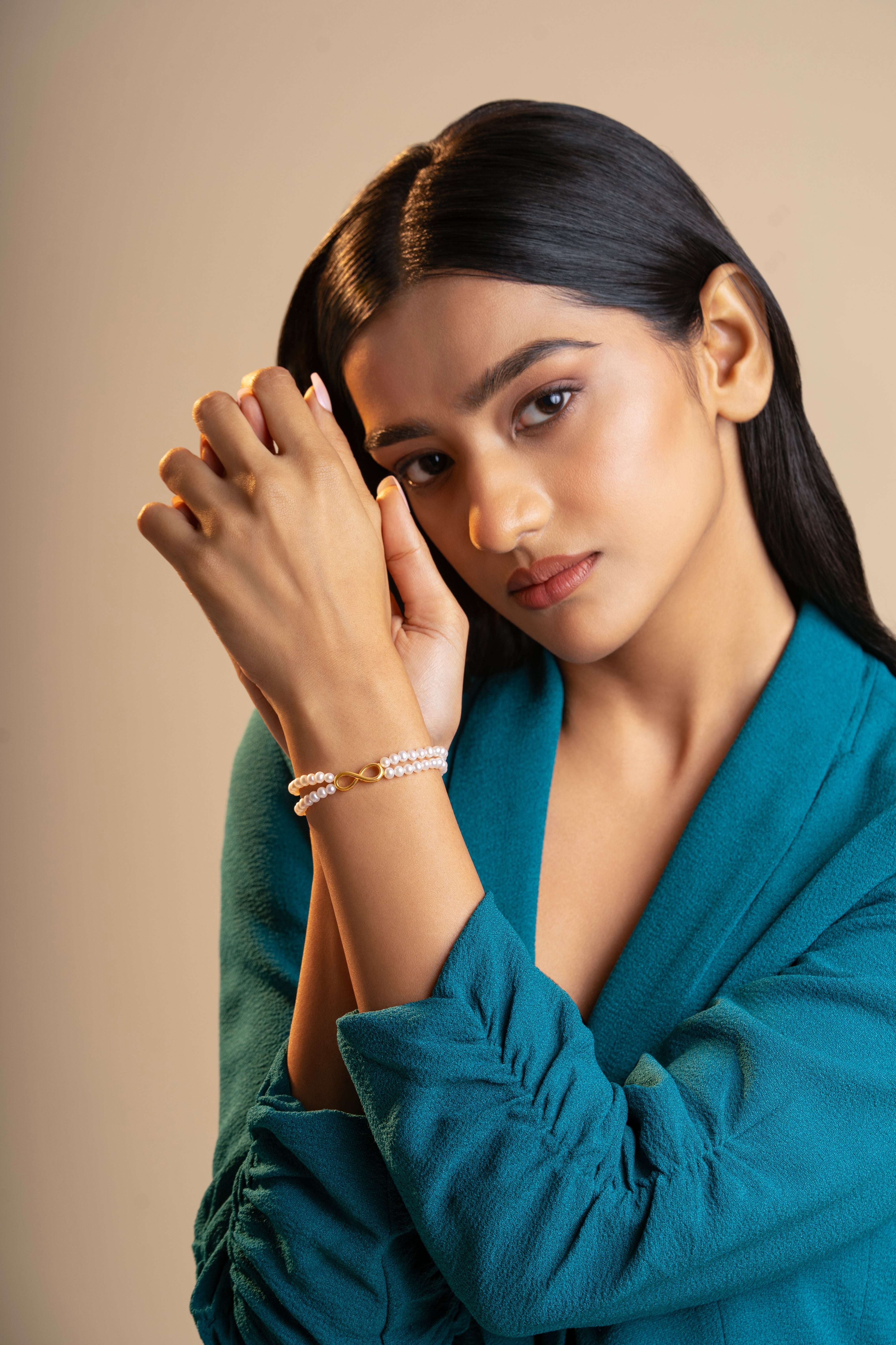 Eien - Infinity Freshwater Pearl Bracelet